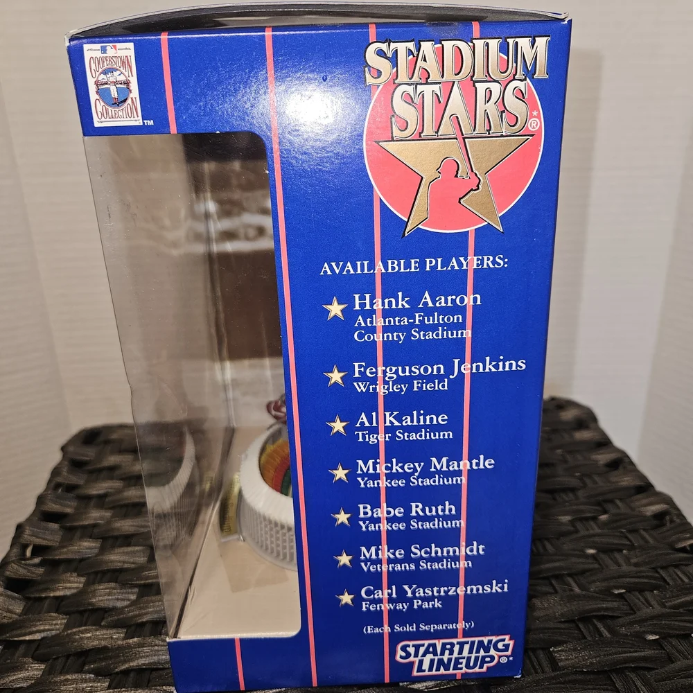 1995 Starting Lineup Action Figure Mike Schmidt Baseball Figure
